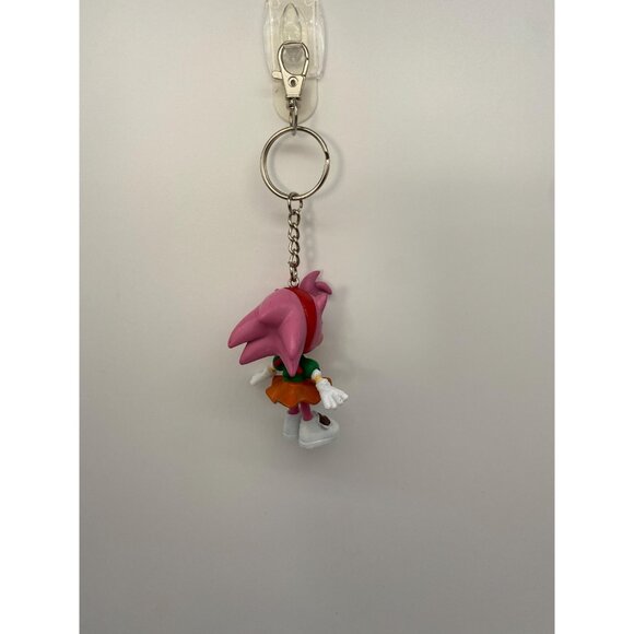 Upcycled Sega Sonic the Hedgehog Amy Keychain: Vintage Toy Charm - Picture 3 of 5